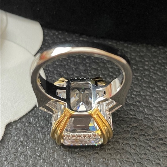 New 20.25Ct Luxury Big Square Diamond Ring - Picture 6 of 9